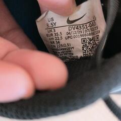 美品ナイキ♡スニーカー  22.5cmの画像