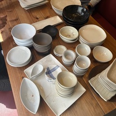 食器、お皿の画像
