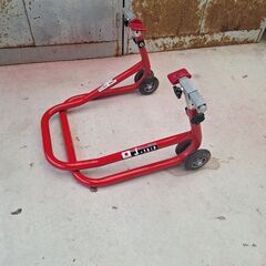 バイクスタンドを交換してください。