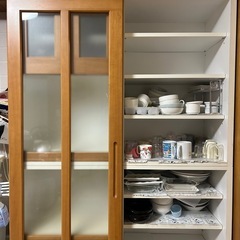 食器棚の画像
