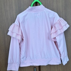 【値下げしました】【美品】べべ　ジャンパー　120センチ　の画像