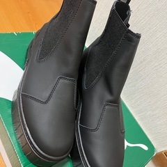 新品　Puma ブーツ　メイズチェルシー　24センチ　箱付き