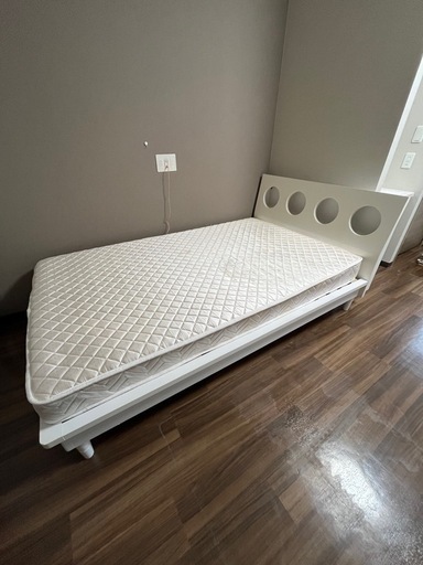 お取引中】FranceBeD セミダブルベット (Between) 自衛隊前のベッド