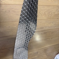 いすゞ　NEWギガ　ウィンドウパネル　ドアパネル　ウロコ模様の画像