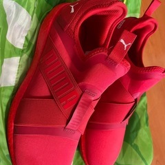 プーマ　スニーカーの画像