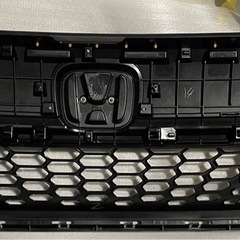 🆕未使用2代目フリード純正フロントグリルの画像
