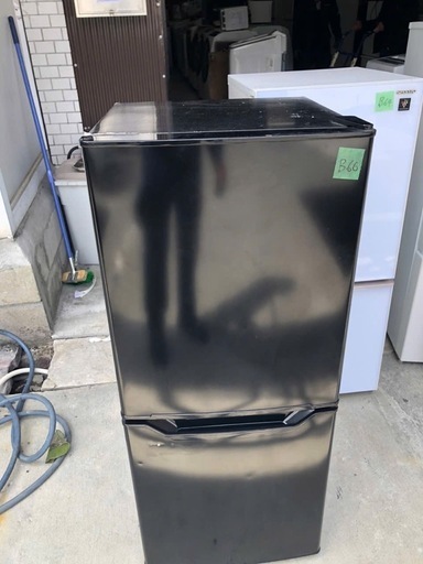 NO B66 ?福岡市内配送設置無料✨?山善] 冷蔵庫 幅47.4cm 106L 右開き YFR-D111(B) ブラック 一人暮らし