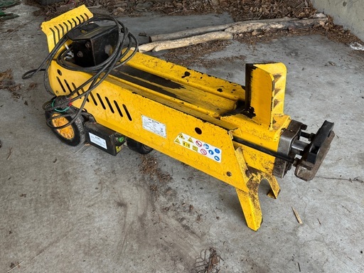 【中古】電動油圧式薪割り機7t