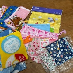 タオルハンカチ、お弁当ナプキン、コップ袋などの画像