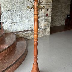 コート掛け／店舗改装・新築建て替えに伴い、装飾品・備品・家具を譲...