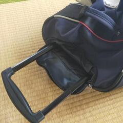 アシックス大型キャリーケースの画像