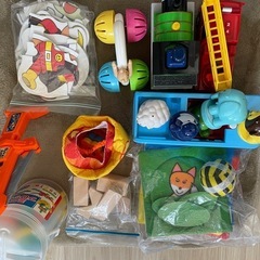 知育おもちゃなどまとめてお譲りします！