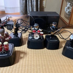 無料　演奏人形