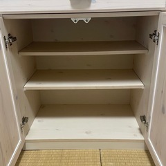 食器棚一部(アンティーク)の画像