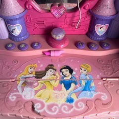ディズニープリンセス キーボード ドレッサーの画像