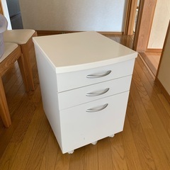 チェスト