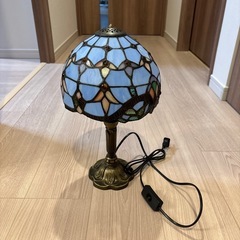 アンティーク風　スタンドランプの画像