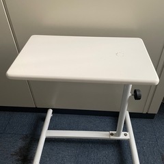 テーブル　美品　ネイルサイドテーブル　