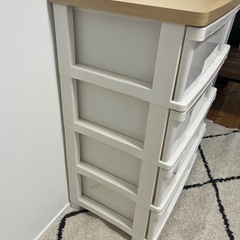 4段チェストの画像