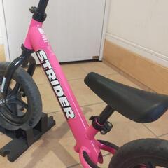 激安！　正規品ストライダー！スタンド付き　定価の90％OFF！ 別売の専用スタンド付き！　の画像