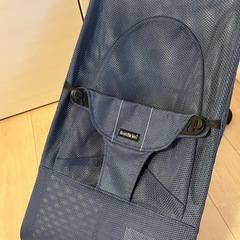 ベビービョルン、バウンサー、メッシュ、ネイビーの画像