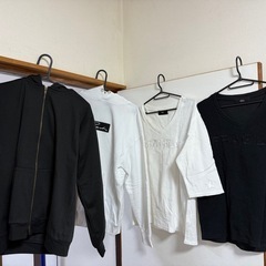 パーカー　上着　シャツ　メンズ　ホワイト　ブラック　春物