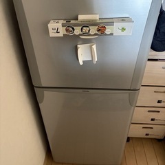 [取引者内定]東芝 冷蔵庫  2010年製　120L YR-12T