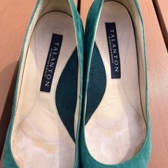 【24.5】エメラルドグリーンパンプスの画像