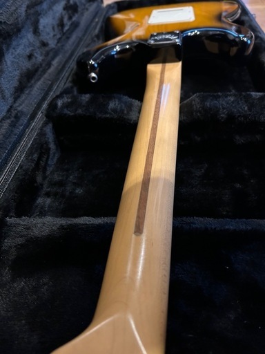 Fender USA　American Standard Stratocaster 定価22.5万円程度