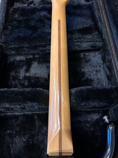 Fender USA　American Standard Stratocaster 定価22.5万円程度