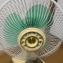 レトロな扇風機の画像