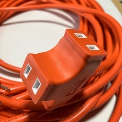 電源ケーブル３個口20M未使用品の画像