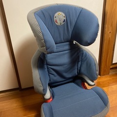 フォルクスワーゲン純正ジュニアシートチャイルドシート小学生の画像