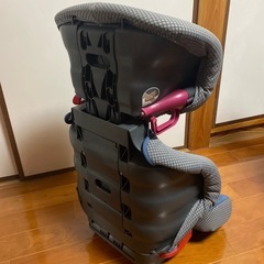 フォルクスワーゲン純正ジュニアシートチャイルドシート小学生の画像