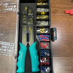 電工ペンチ
の画像
