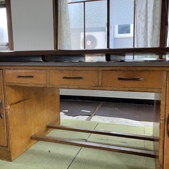 大きな机の画像