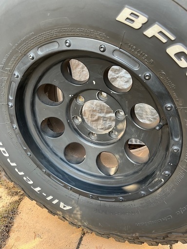 ⭐︎再値下げ！【ほぼ新品】BFgoodrich 285/75/16