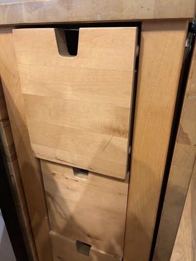 ダイニングテーブル　IKEA　