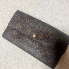 ✨1万円均一♪LOUIS VUITTON定番の長財布♪