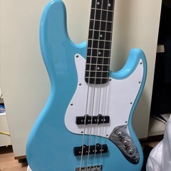 ベースギター