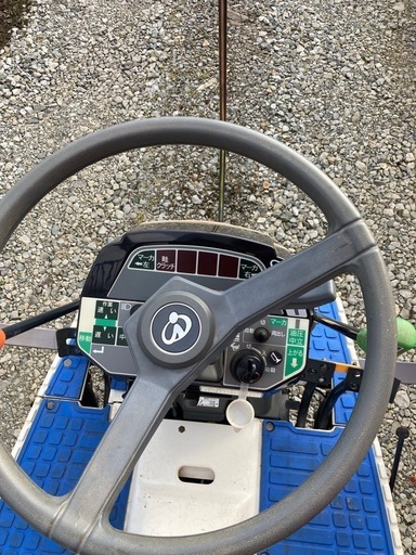 乗用田植え機