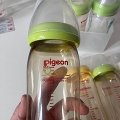 ピジョン哺乳瓶の画像