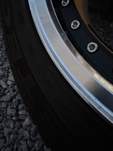シュタイナー18インチ235/50r18
スタッドレス付き