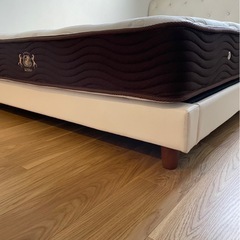 ダブルベット マットレス付き かわいいビジュー付の画像
