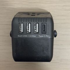 海外変換プラグ コンセント USB充電 トラベルアダプターの画像