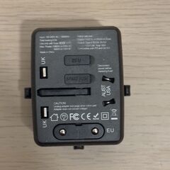 海外変換プラグ コンセント USB充電 トラベルアダプターの画像