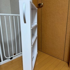キッチン隙間棚の画像