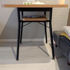 ビーカンパニー　ダイニングテーブルの画像