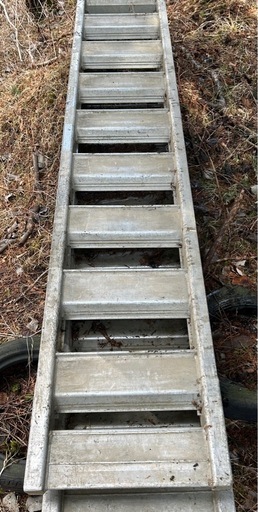 折り畳み式アルミブリッジ 3360×495×10センチ （3t） 2本セット(15) ご覧頂きありがとうございます。