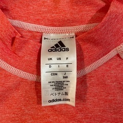adidas Tシャツの画像